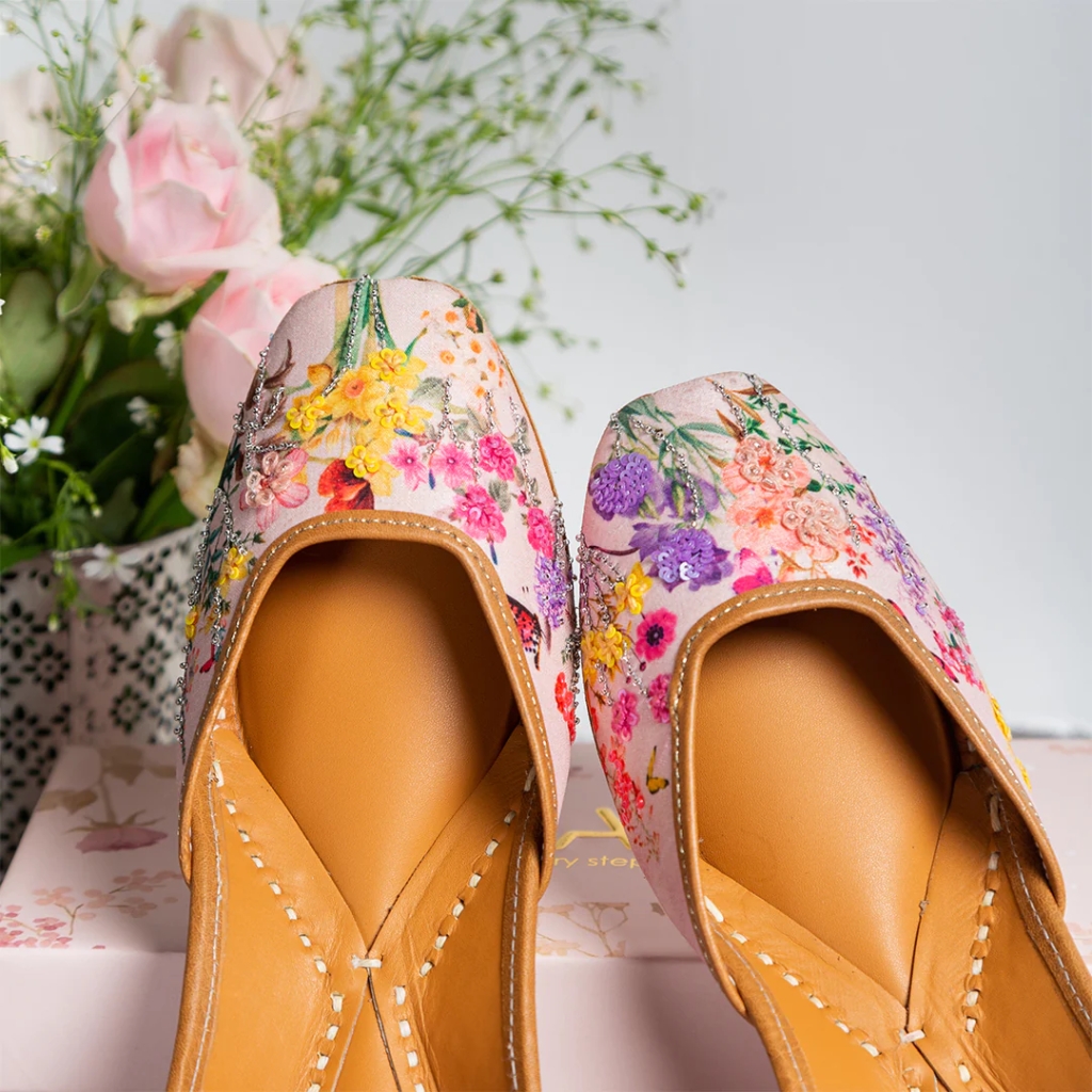 Stunning Juttis: The Perfect Blend of Tradition and Fashion